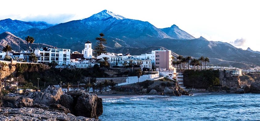 pueblos que visitar en malaga con playa nerja nerja pueblos con encanto en malaga