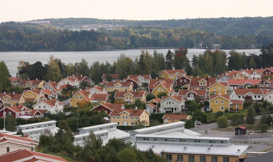mora suecia pueblos con lagos en suecia