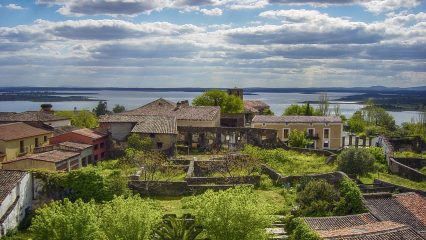Pueblos que te pagan por vivir en Cáceres