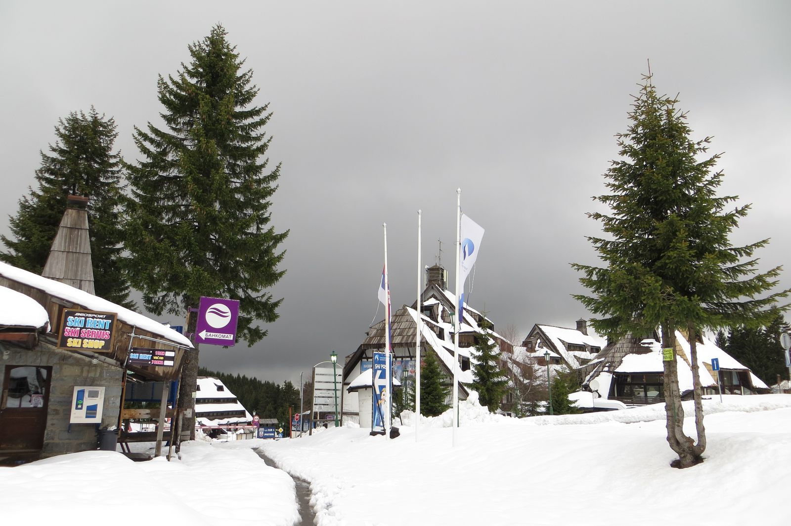 Kopaonik pueblos bonitos serbia Kopaonik pueblos bonitos serbia