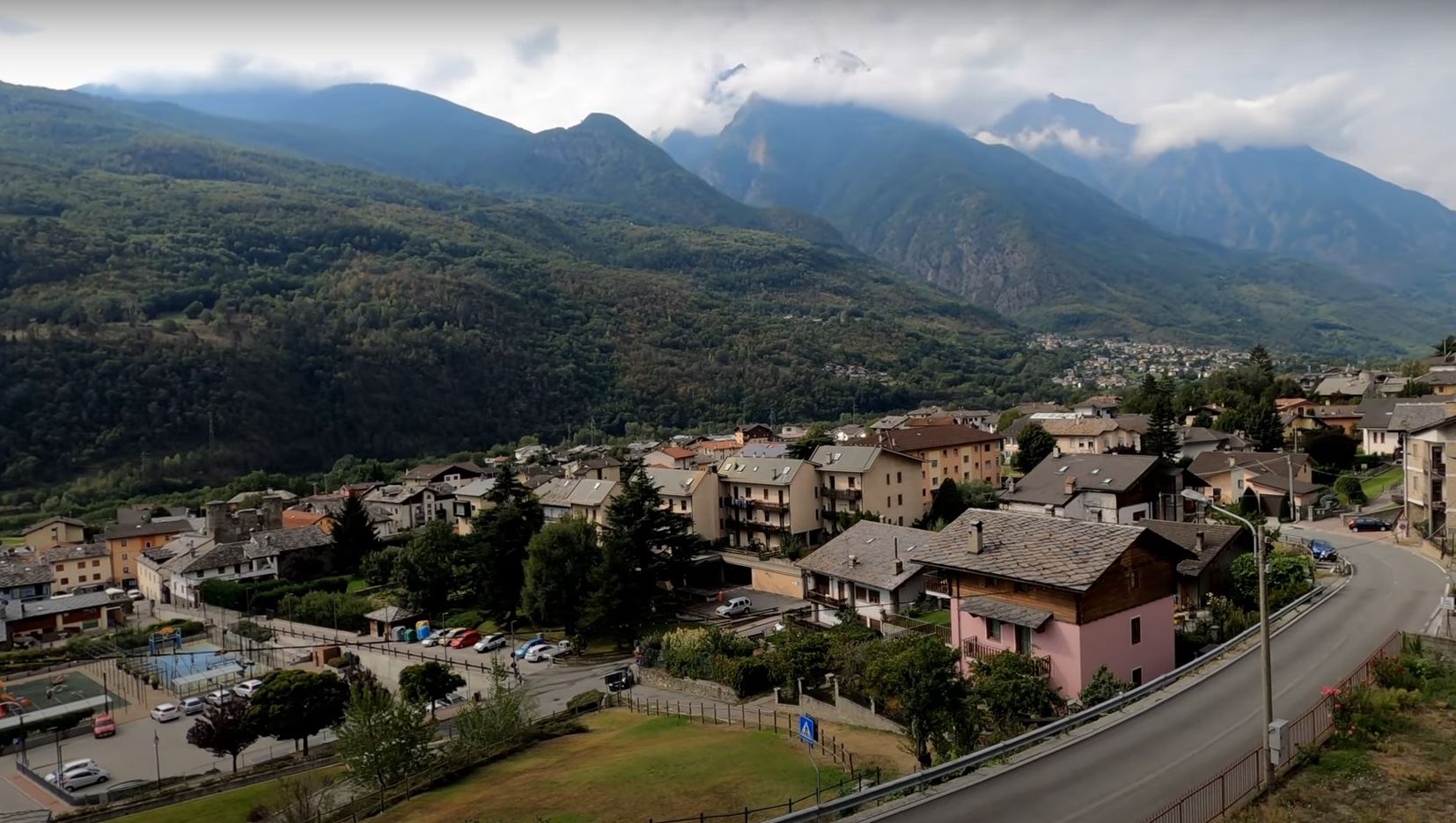 Bard y Hône dos pueblos belén en el Valle de Aosta Bard y Hône dos pueblos belén en el Valle de Aosta