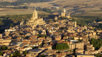 Encantos de Soria y Segovia: Un Viaje por Pueblos con Historia Encantos de Soria y Segovia Un Viaje por Pueblos con Historia